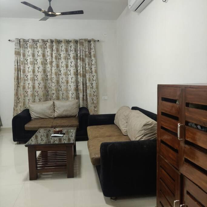 Kivi'S Kozy 2Bhk Luxurious Apartment Goa By Leela Homes Arpora Dış mekan fotoğraf