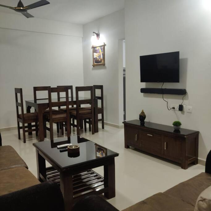 Kivi'S Kozy 2Bhk Luxurious Apartment Goa By Leela Homes Arpora Dış mekan fotoğraf